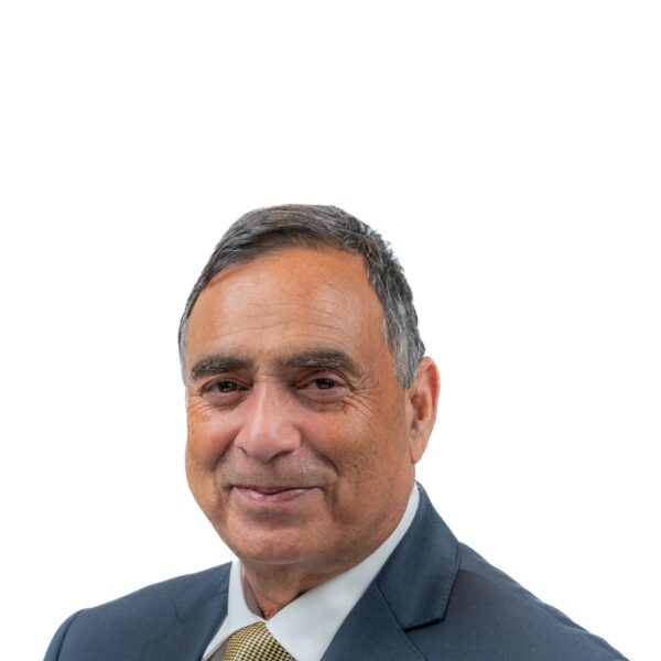 Portrait of Cllr Adesh Farmahan